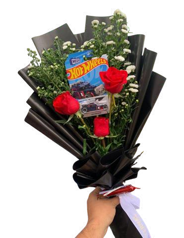 Ramo de 3 rosas con un Hot Wheels